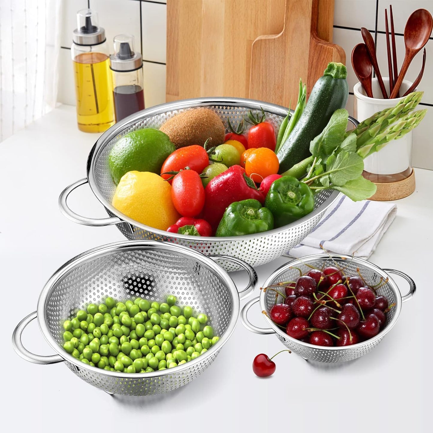 Micro-Perforated Metal Colander Strainer with Handle for Kitchen/Draining Pasta/Rinsing Vegetables Fruits