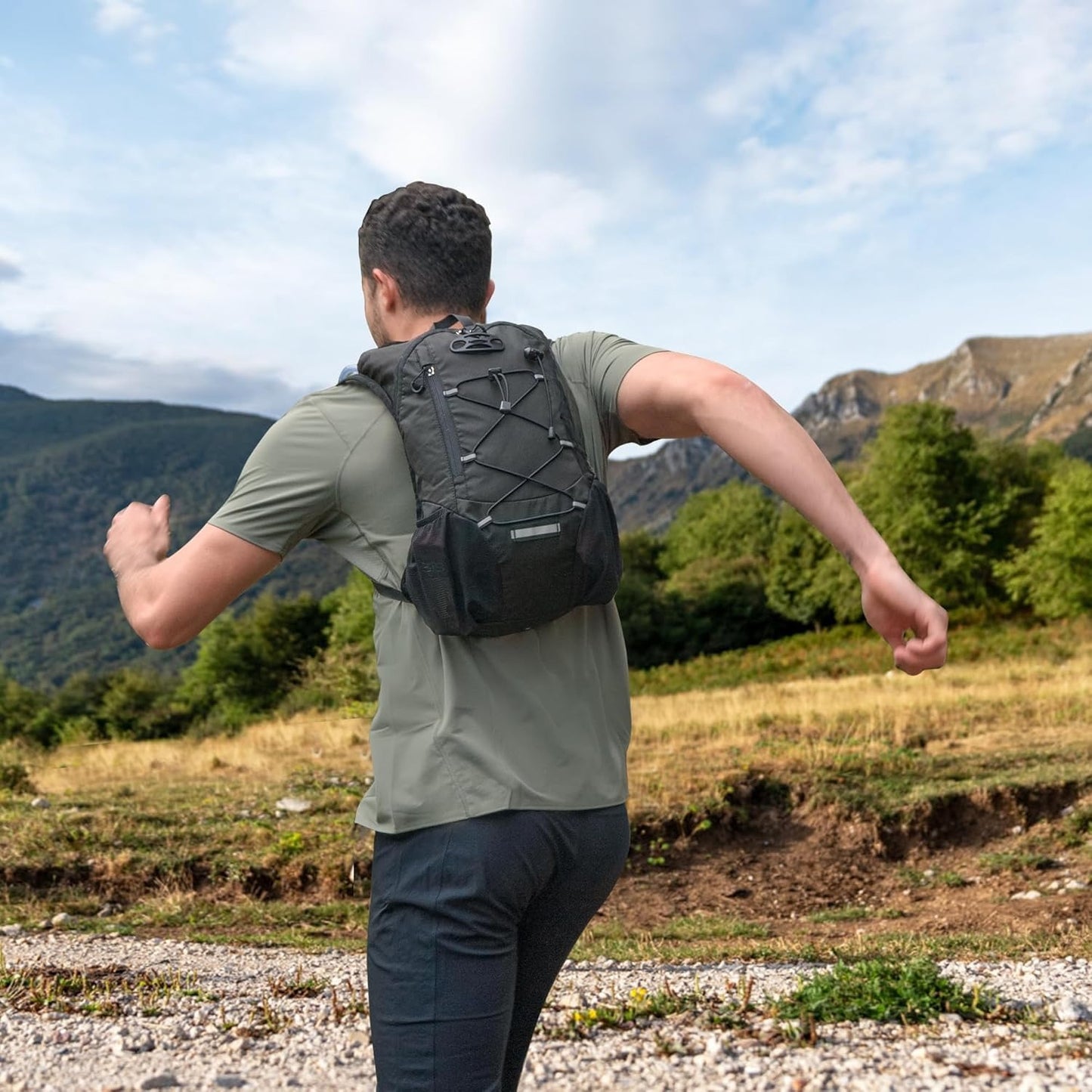 Lightweight Hydration Backpack, Running Backpack with 2L Water Bladder, Hydro Water Daypack for Hiking Rave