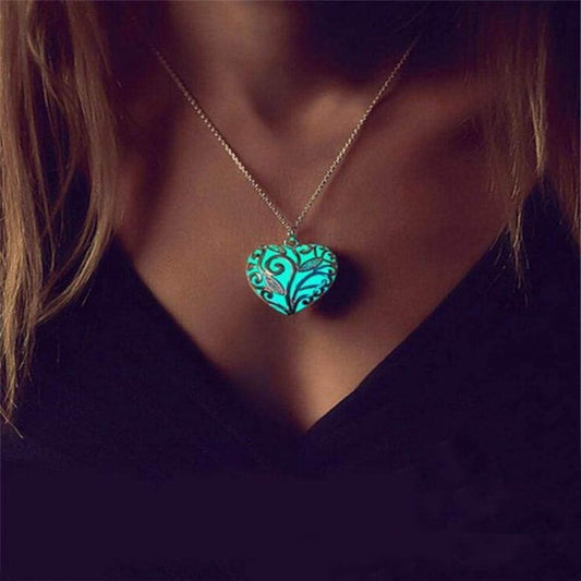 Glow in the Dark Heart Necklace - Luminous Halloween Jewelry with Fluorescent Stone