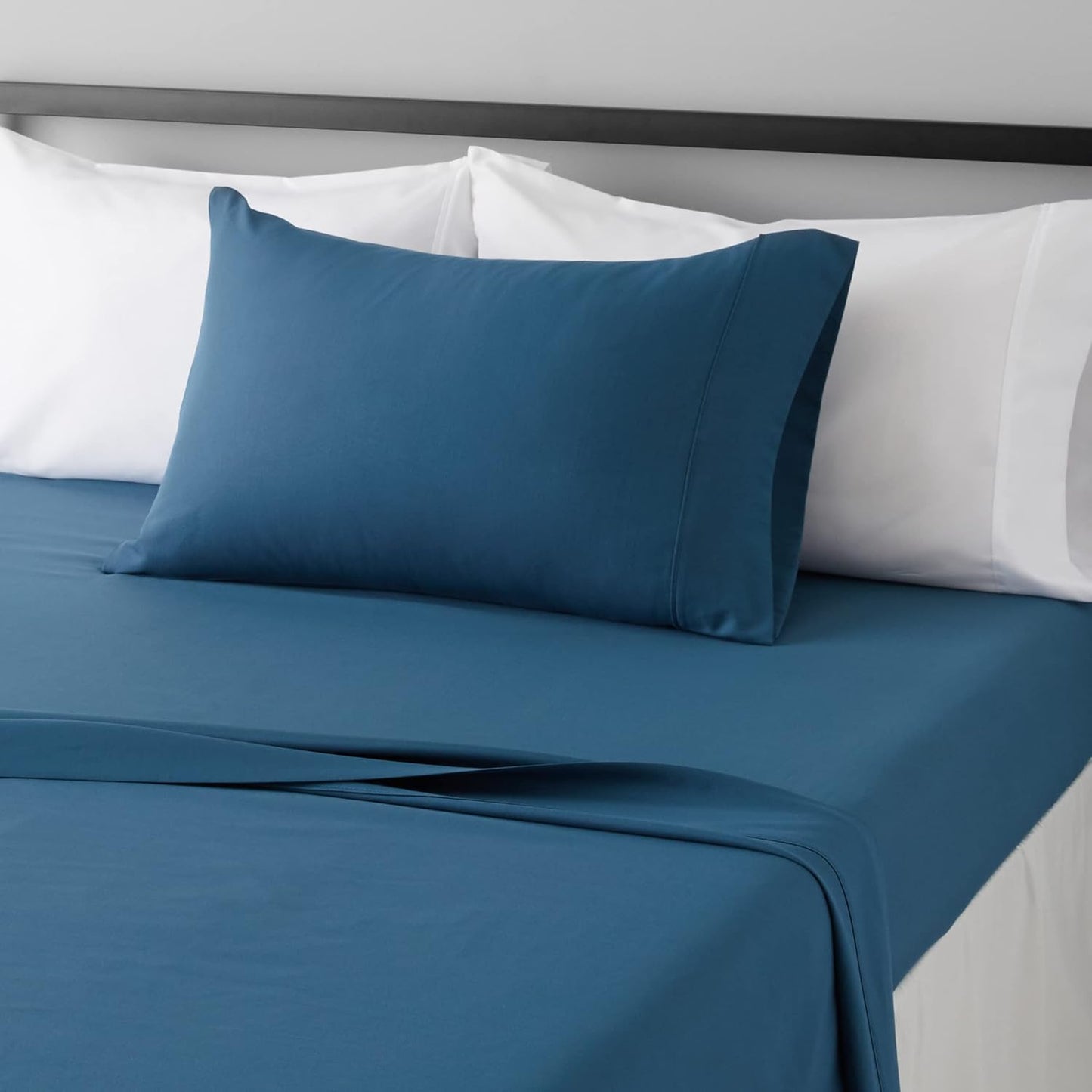 Lightweight Super Soft Easy Care Wrinkle Free Microfiber 3 count Bed Sheet Set with 14-Inch Deep Pockets