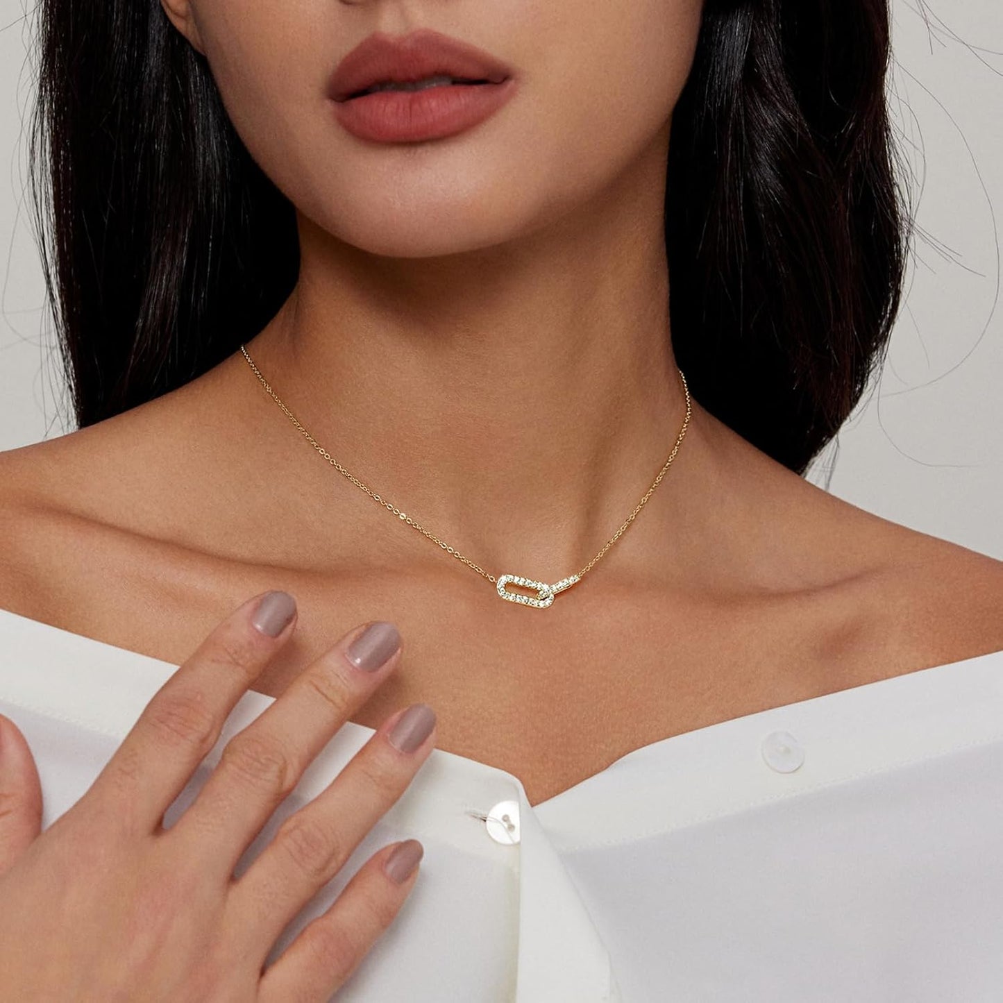 18K Gold Plated Diamond Pendant Necklace - Paperclip Choker w/ Open Oval Design