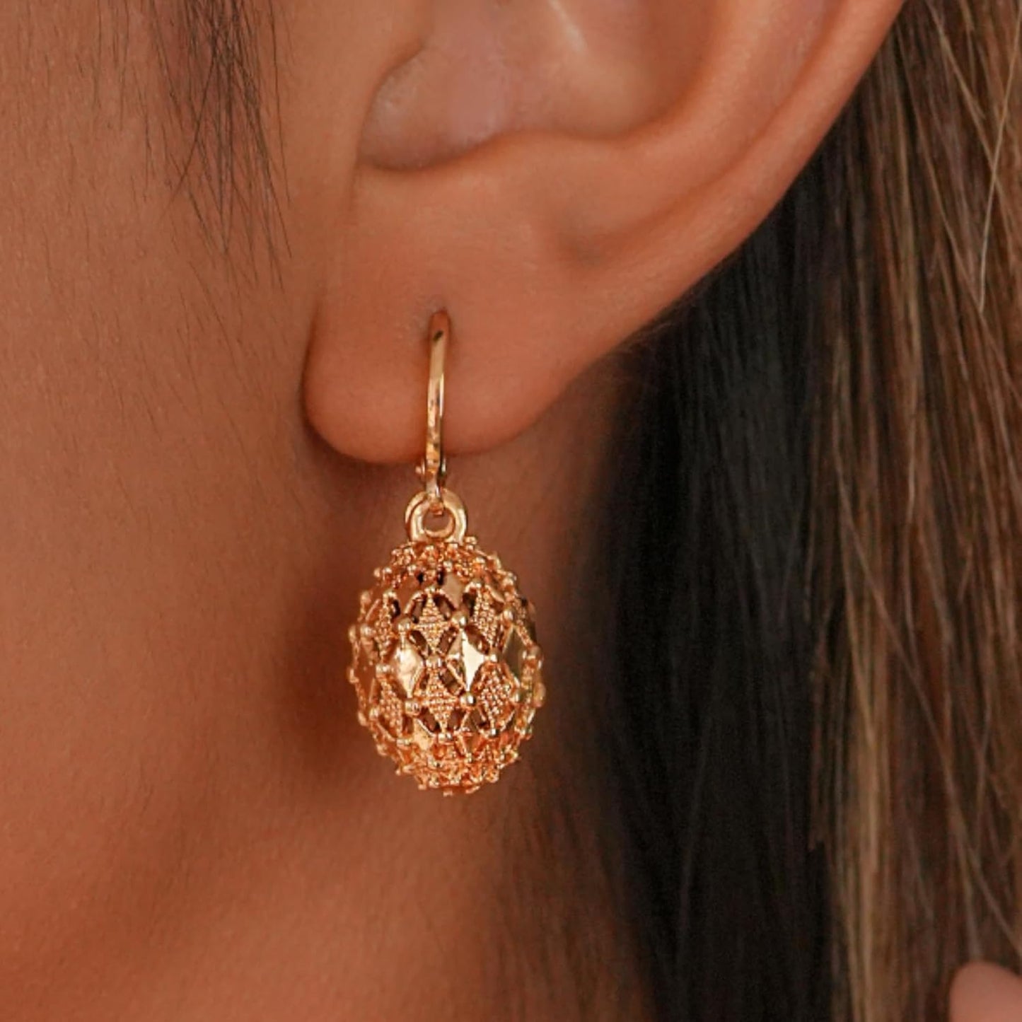 Vuskdtei18K Gold Plated Flower Dangle Earrings for Women, Hypoallergenic Cubic Zirconia Earrings, Elegant Chandelier Drop Earrings