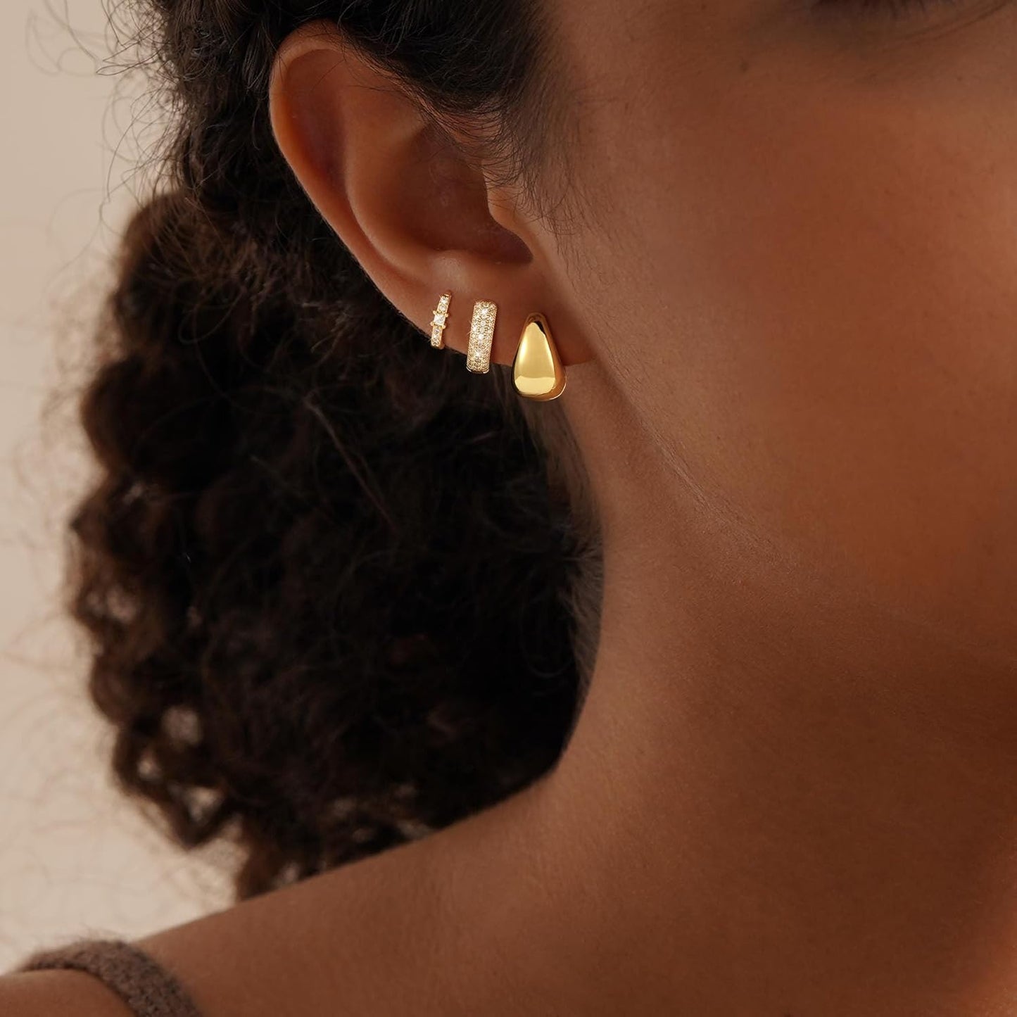 Gold Hoop Earrings Set for Women Trendy, 14K Gold Plated Lightweight Small Gold/Silver Hoop Earrings for Women Chunky Open