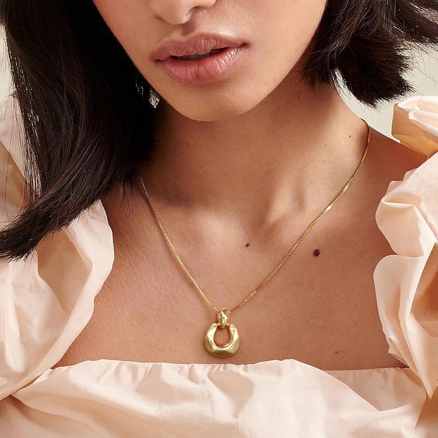 "Statement Pendant Necklace for Women, Trendy Gold & Silver Jewelry, Elegant Necklace Gift"
