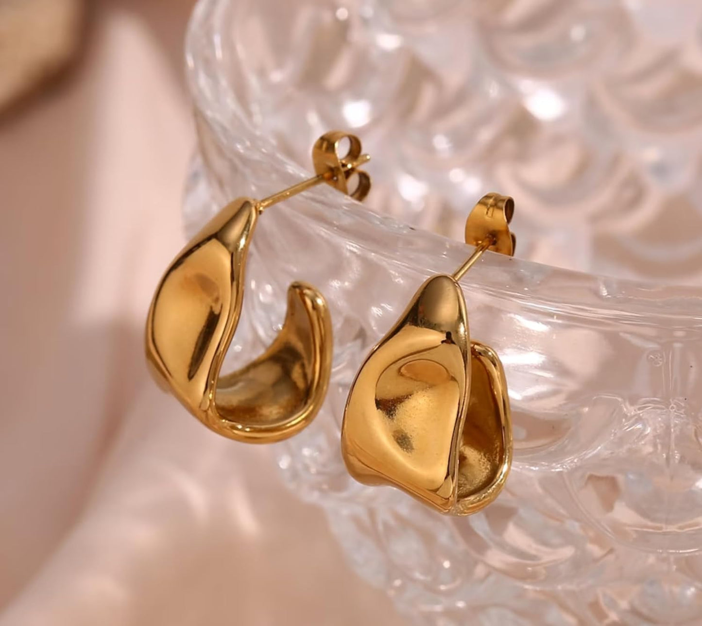 Gold Chunky Hoop Earrings Set for Women, 14K Gold Plated Twisted Huggie Hoop Earring Thick Open Lightweight Chunky Hoop