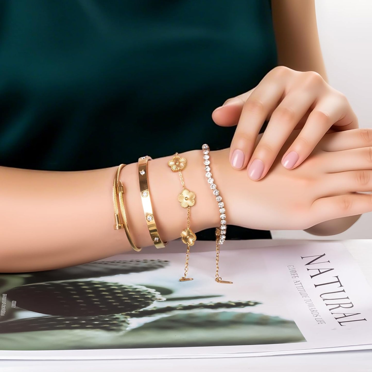 Lamdo 18K Gold Plated Womens Stackable Floral Gold Clover Bracelets Set Love Bangle Bracelets Non Tarnish
