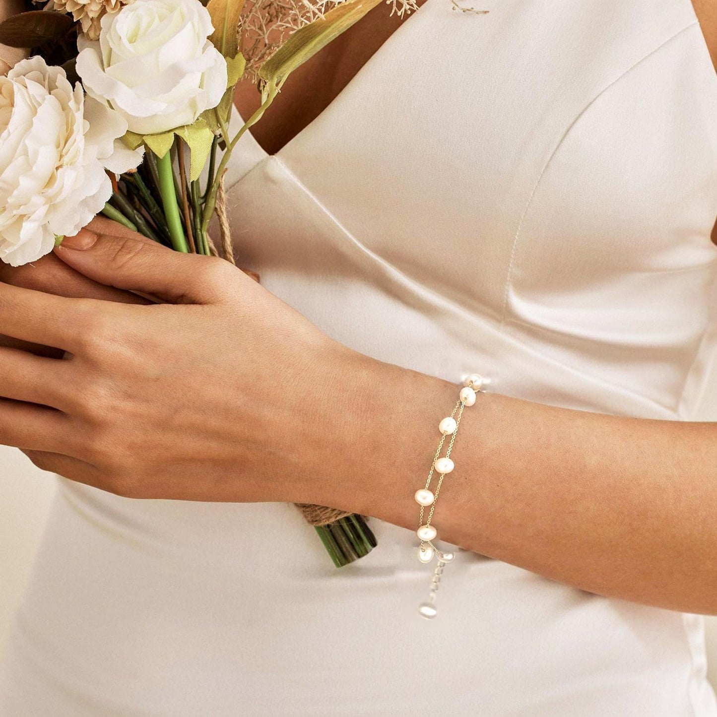 Gold Pearl Bracelets for Women - Dainty 14K Gold Plated Pearls Bracelet Trendy Beaded Chain Jewelry Gifts for Women