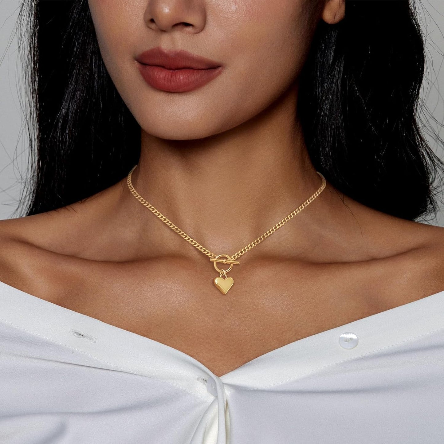Trendy Heart Choker Necklace For Women/Girlfriend - Gold/Silver Plated Love Pendant, Hypoallergenic Valentine's Day Jewelry Gift