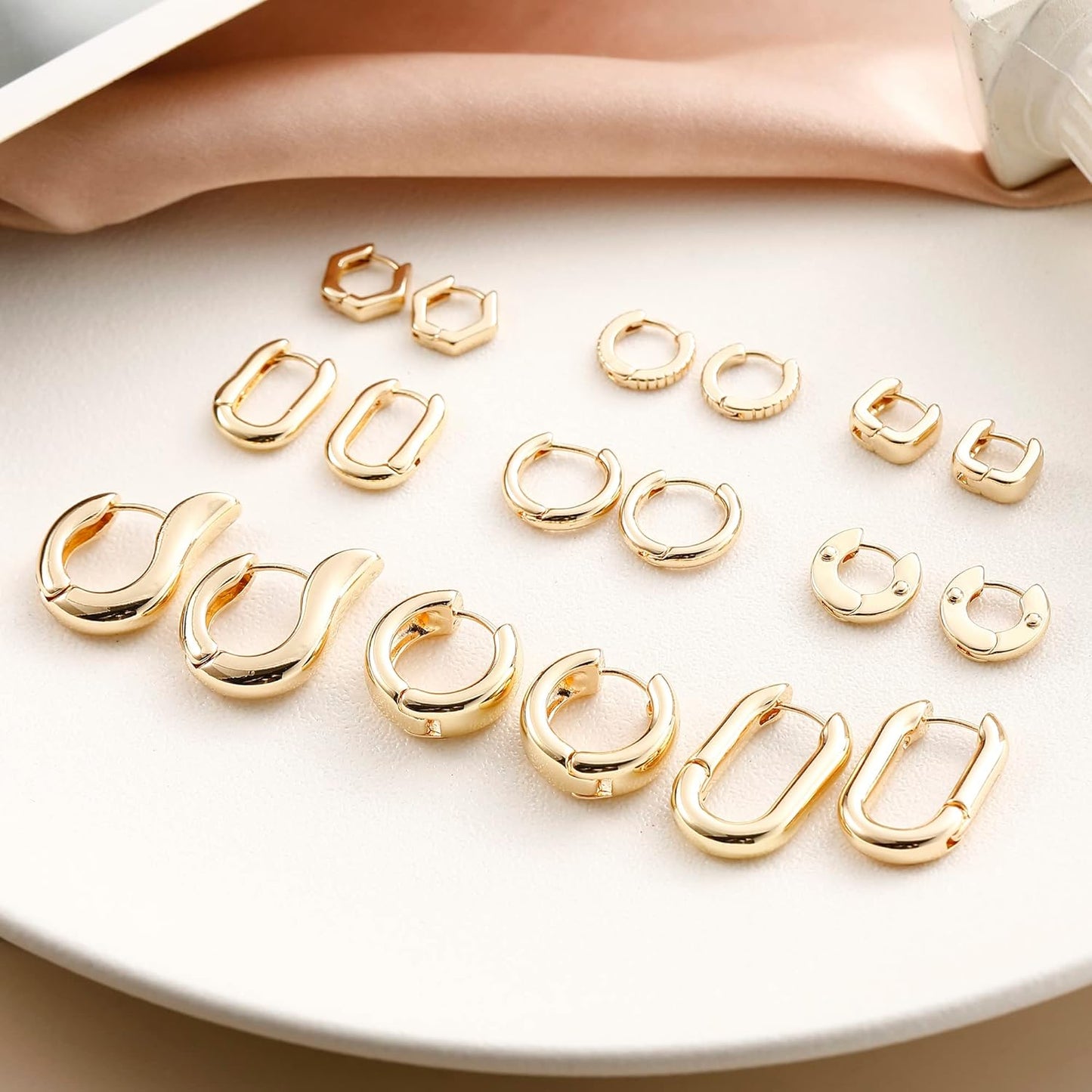 Gold Chunky Hoop Earrings Set for Women, 14K Gold Plated Twisted Huggie Hoop Earring, Thick Open Hoops Set Lightweight