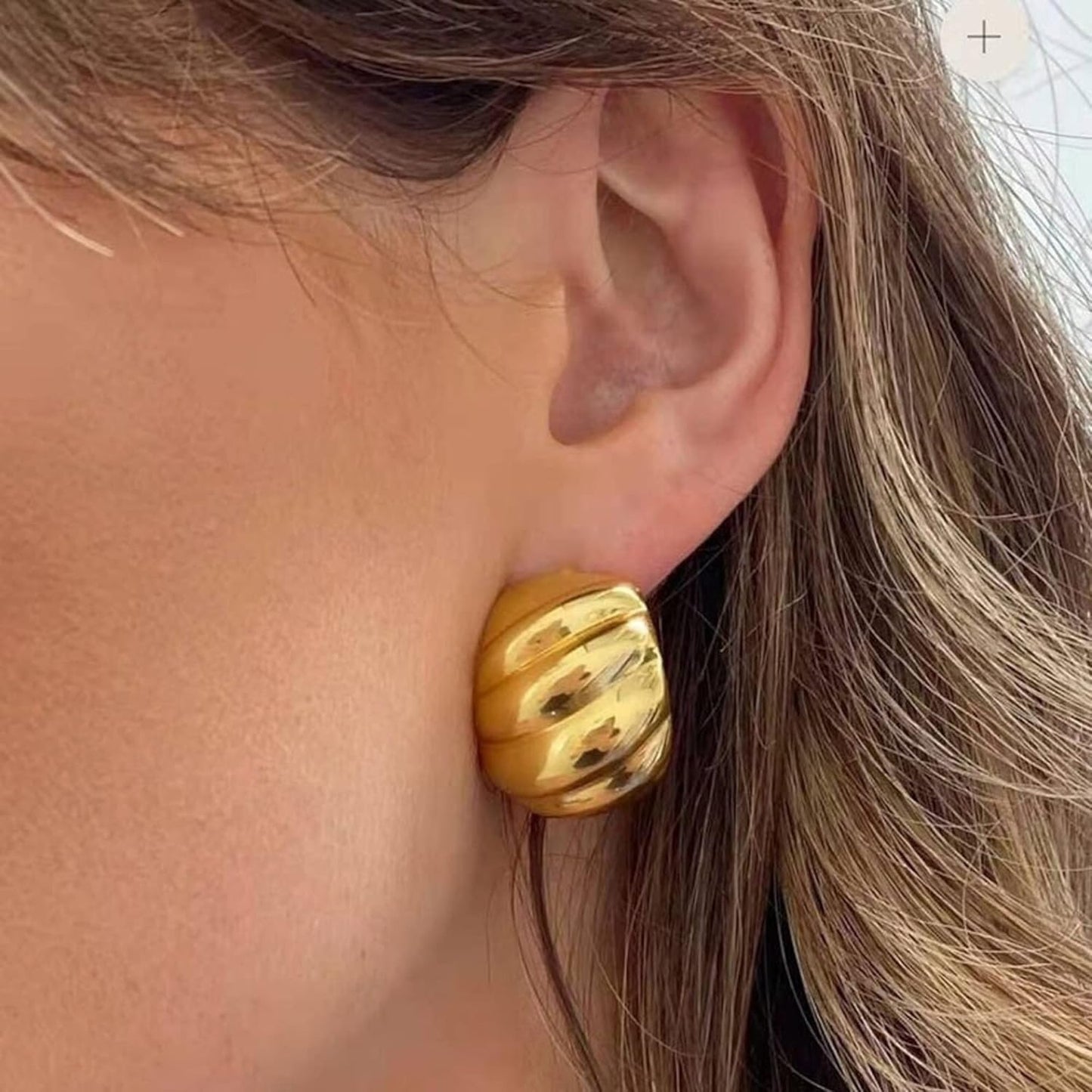 Chunky Gold Hoop Earrings for Women, 14k Gold Plated Thick Triple Hoop Earrings Hypoallergenic Trendy Chunky Gold Hoops