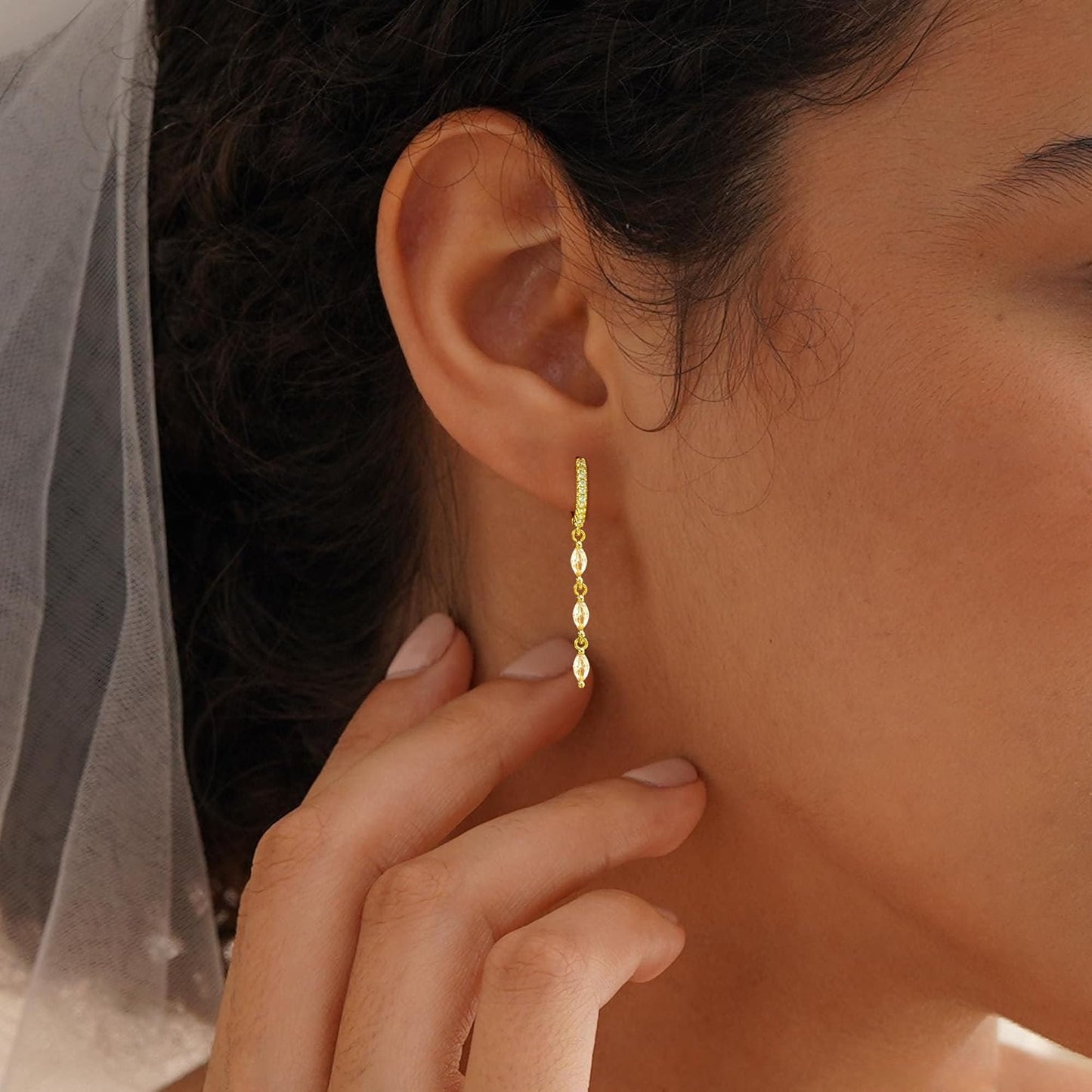 Gold Earrings for Women Trendy, Simple Dainty 14K Gold Plated Paperclip Square Chain Link Dangle Pin Stud Huggie Earrings Lightweight