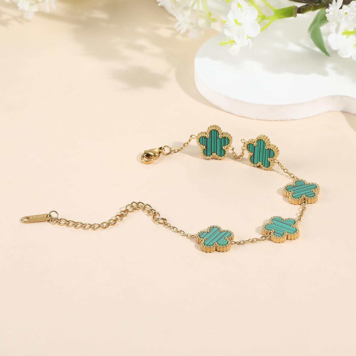 Four Leaf Clover Bracelet for Women 18K Gold Plated Stainless Steel Lucky 4 Leaf Gold Link Bracelet Jewelry Gift for Women
