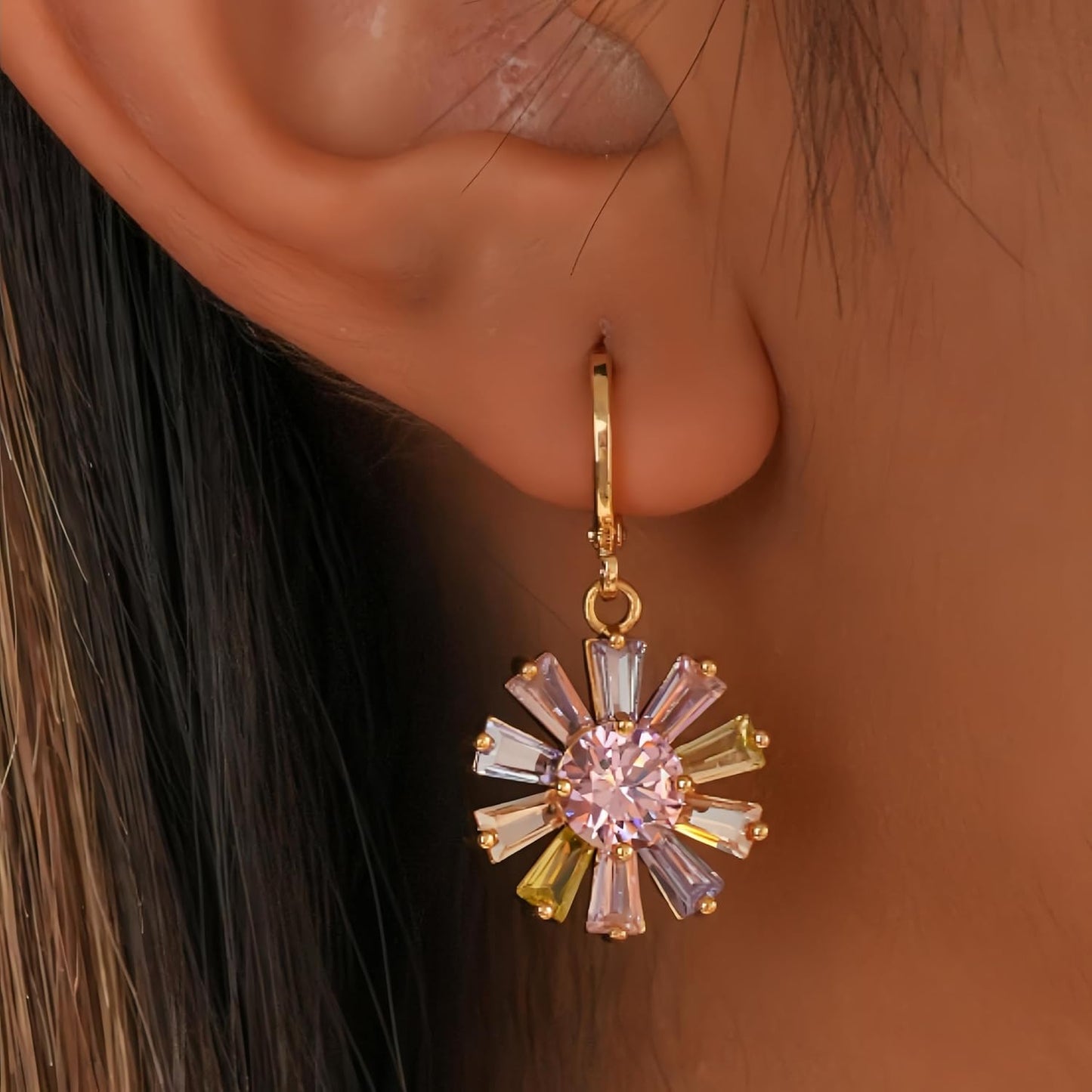 Vuskdtei18K Gold Plated Flower Dangle Earrings for Women, Hypoallergenic Cubic Zirconia Earrings, Elegant Chandelier Drop Earrings