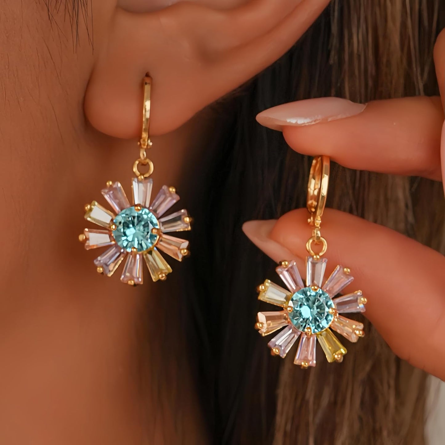 Vuskdtei18K Gold Plated Flower Dangle Earrings for Women, Hypoallergenic Cubic Zirconia Earrings, Elegant Chandelier Drop Earrings