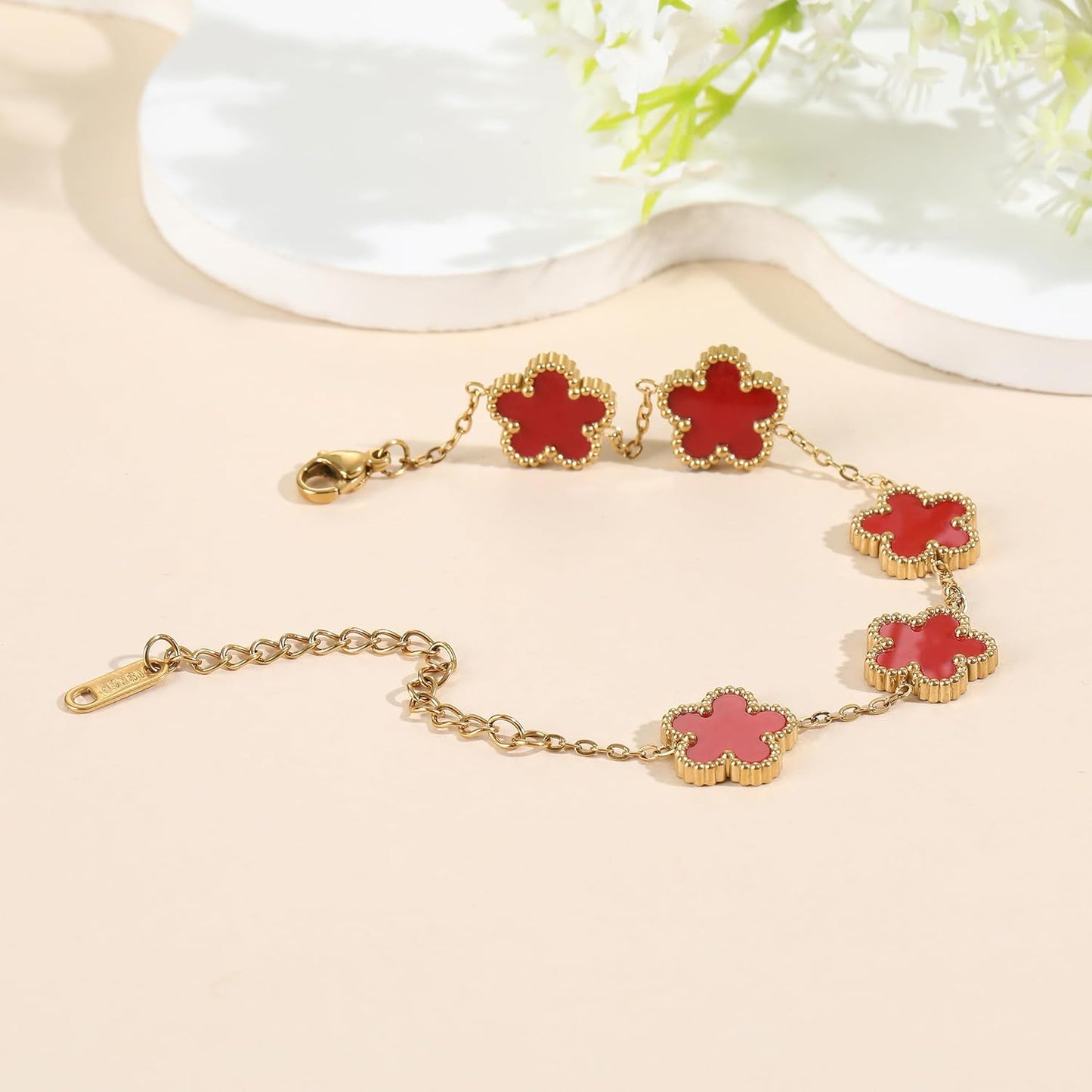 Four Leaf Clover Bracelet for Women 18K Gold Plated Stainless Steel Lucky 4 Leaf Gold Link Bracelet Jewelry Gift for Women