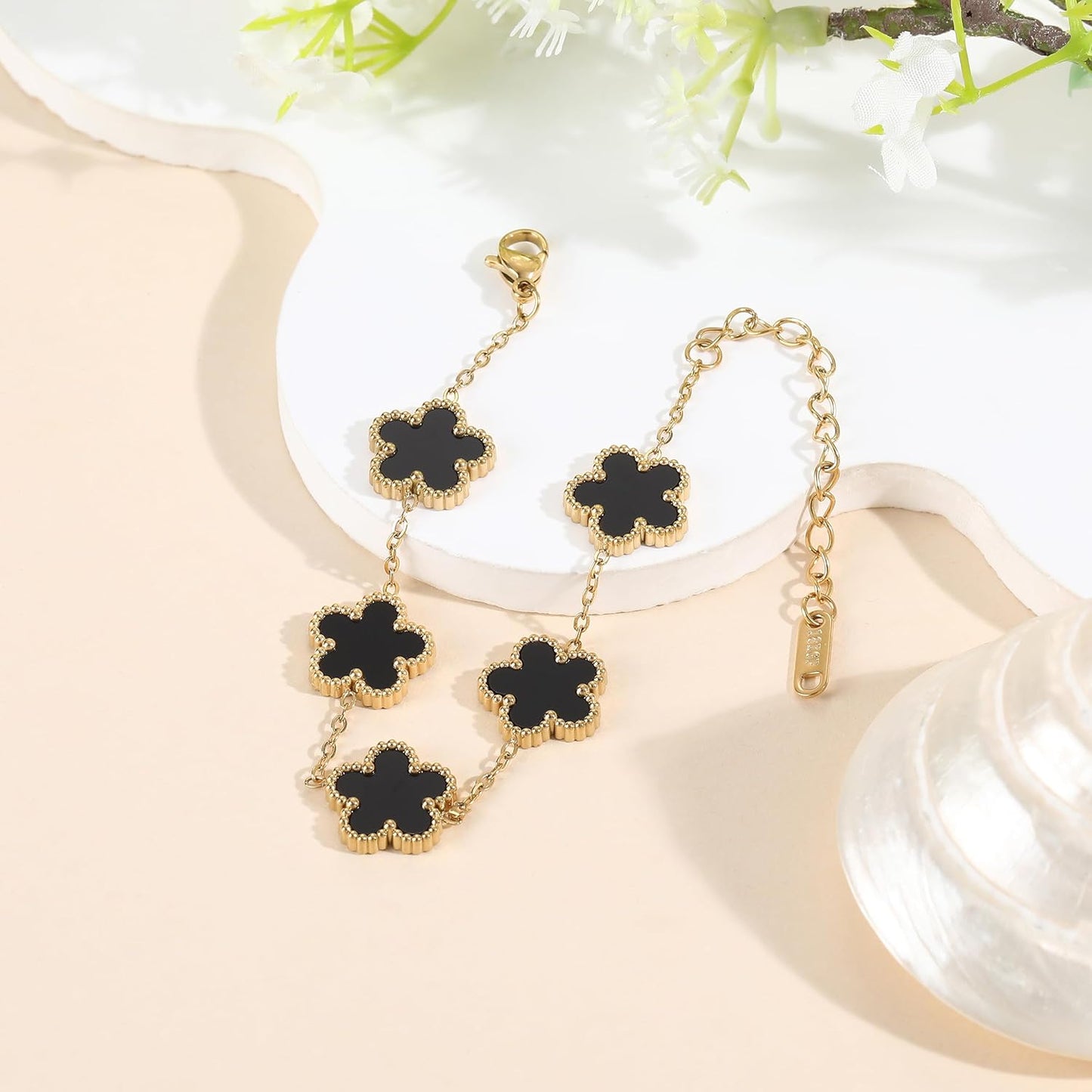 Four Leaf Clover Bracelet for Women 18K Gold Plated Stainless Steel Lucky 4 Leaf Gold Link Bracelet Jewelry Gift for Women