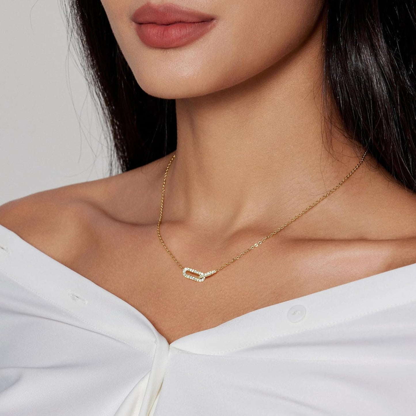 18K Gold Plated Diamond Pendant Necklace - Paperclip Choker w/ Open Oval Design