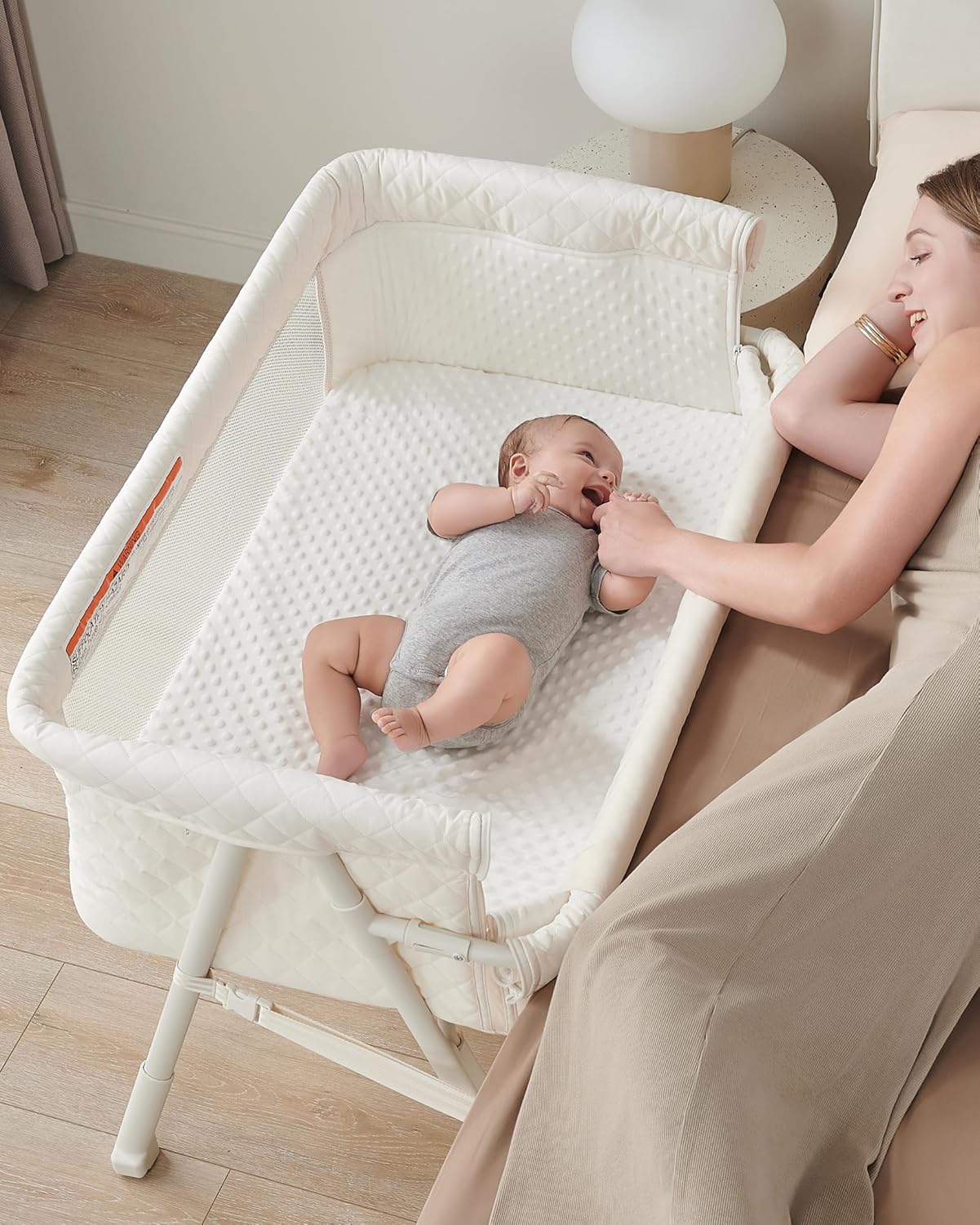 Bassinet Bedside Sleeper,  Baby Sleeper with 4 Auto-Lock & Adjustable Height, Breathable Mesh & Mattress
