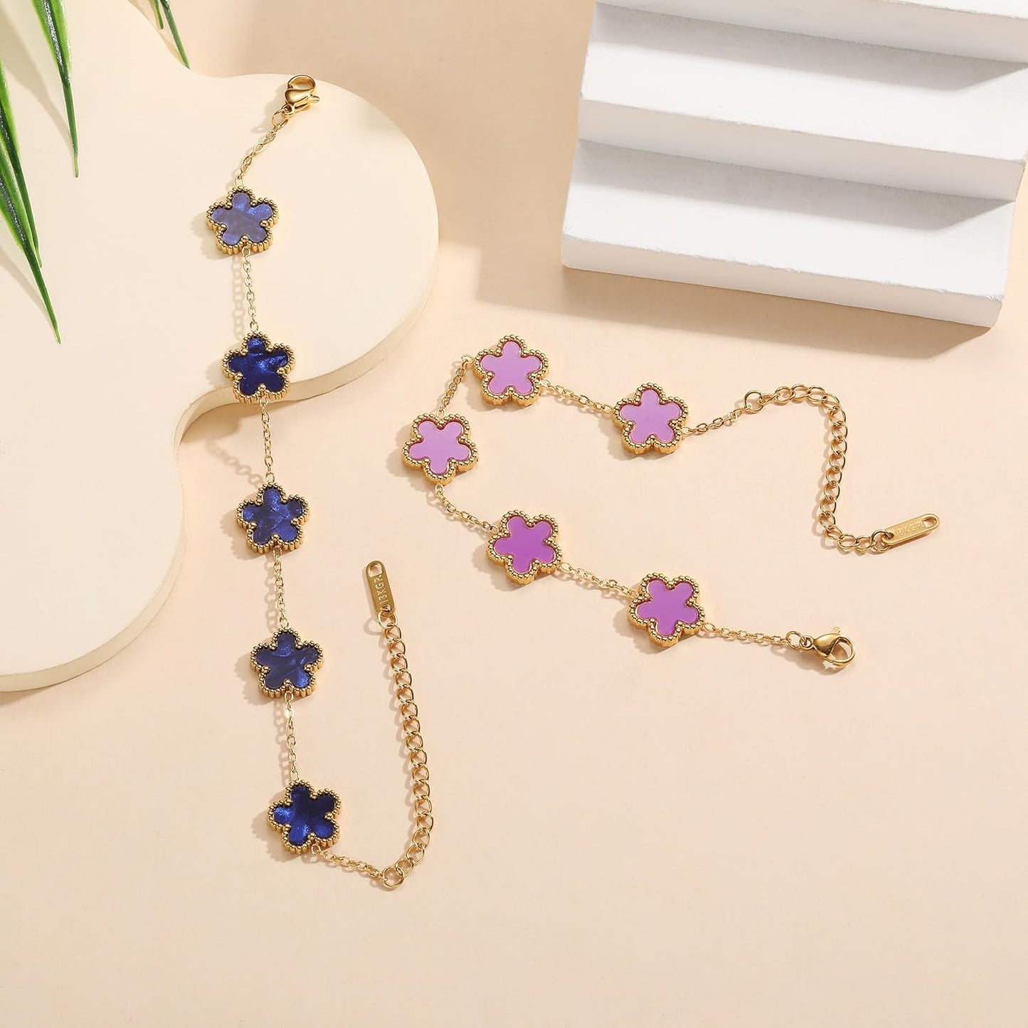 Four Leaf Clover Bracelet for Women 18K Gold Plated Stainless Steel Lucky 4 Leaf Gold Link Bracelet Jewelry Gift for Women