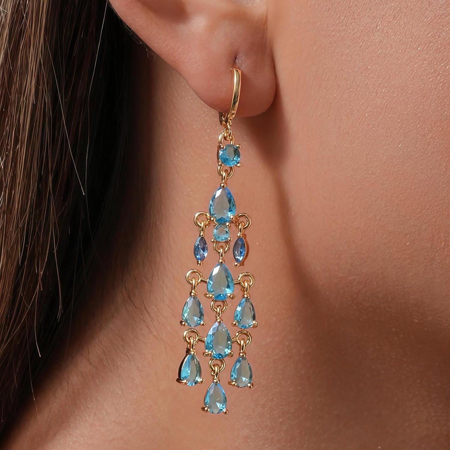Vuskdtei18K Gold Plated Flower Dangle Earrings for Women, Hypoallergenic Cubic Zirconia Earrings, Elegant Chandelier Drop Earrings
