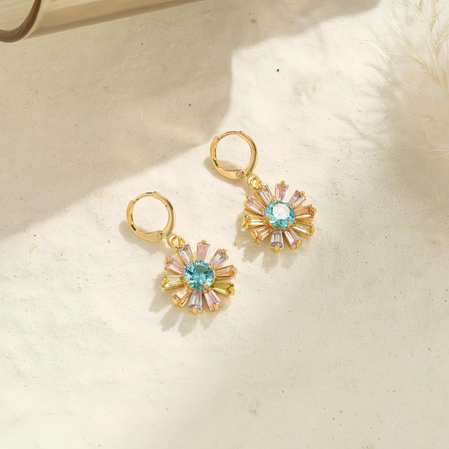 Vuskdtei18K Gold Plated Flower Dangle Earrings for Women, Hypoallergenic Cubic Zirconia Earrings, Elegant Chandelier Drop Earrings