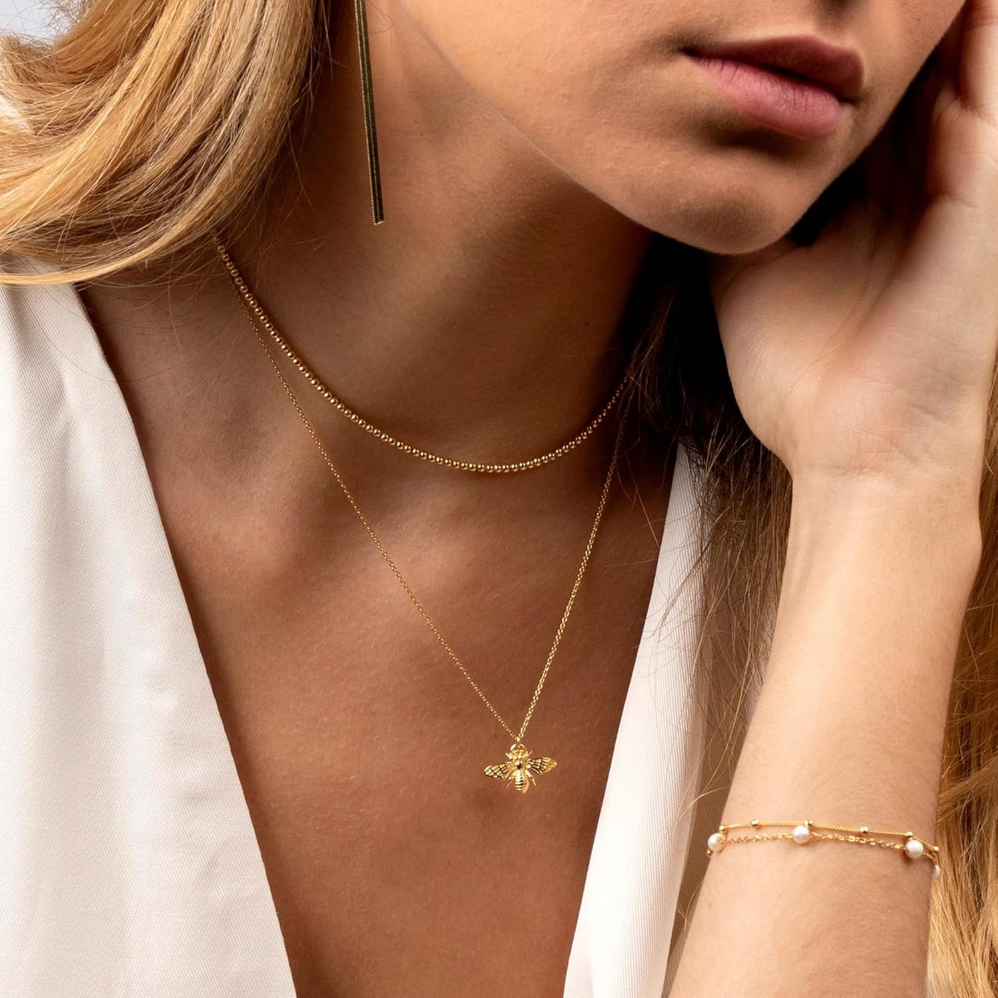 Dainty Heart Choker Necklace: 14K Gold/Silver Placed Adjustable Bee Circle Pendant for Women