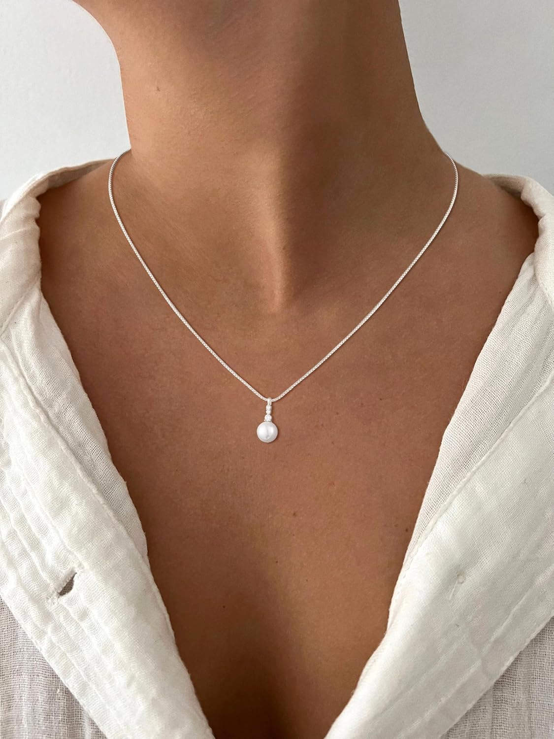 Classic Adjustable Gold Plated Pearl Necklace: Dainty Choker Jewelry Gift for Women