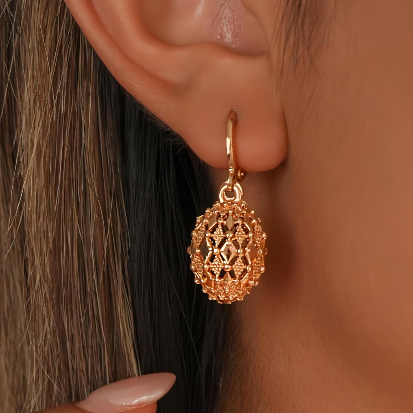 Vuskdtei18K Gold Plated Flower Dangle Earrings for Women, Hypoallergenic Cubic Zirconia Earrings, Elegant Chandelier Drop Earrings