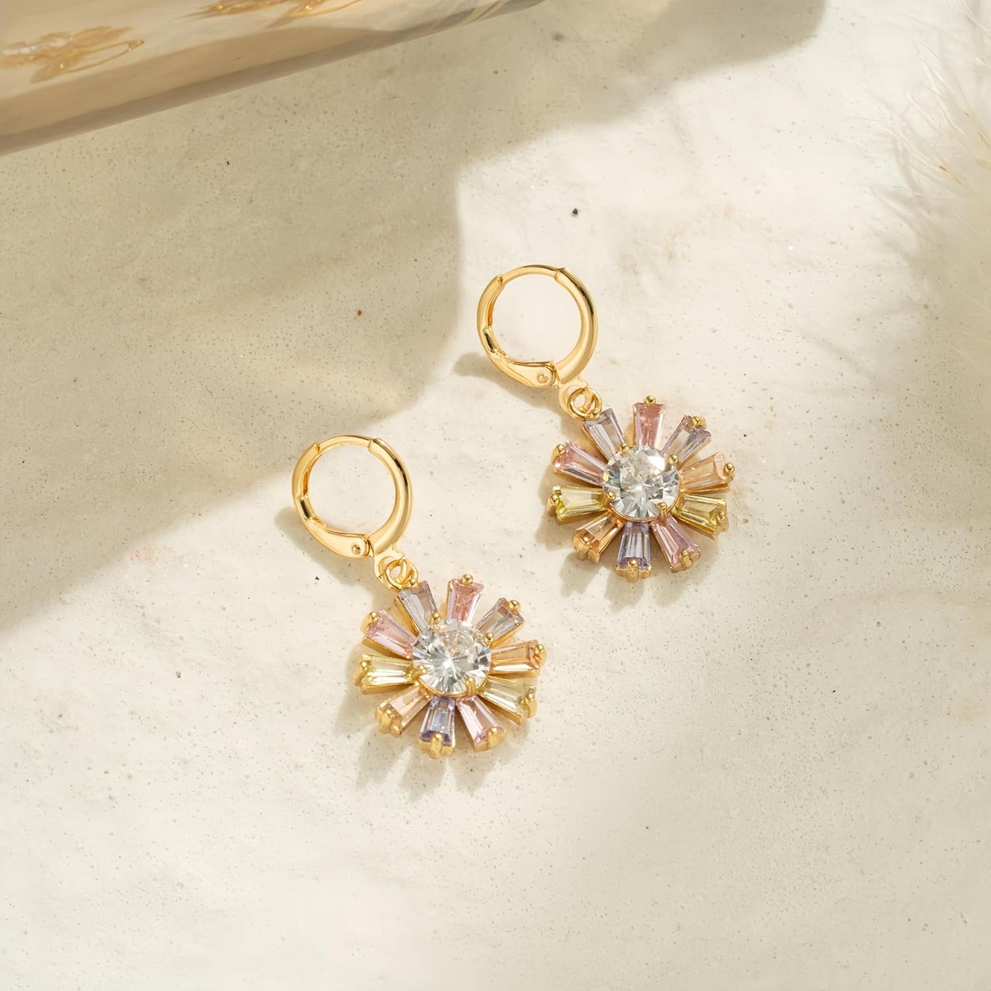Vuskdtei18K Gold Plated Flower Dangle Earrings for Women, Hypoallergenic Cubic Zirconia Earrings, Elegant Chandelier Drop Earrings