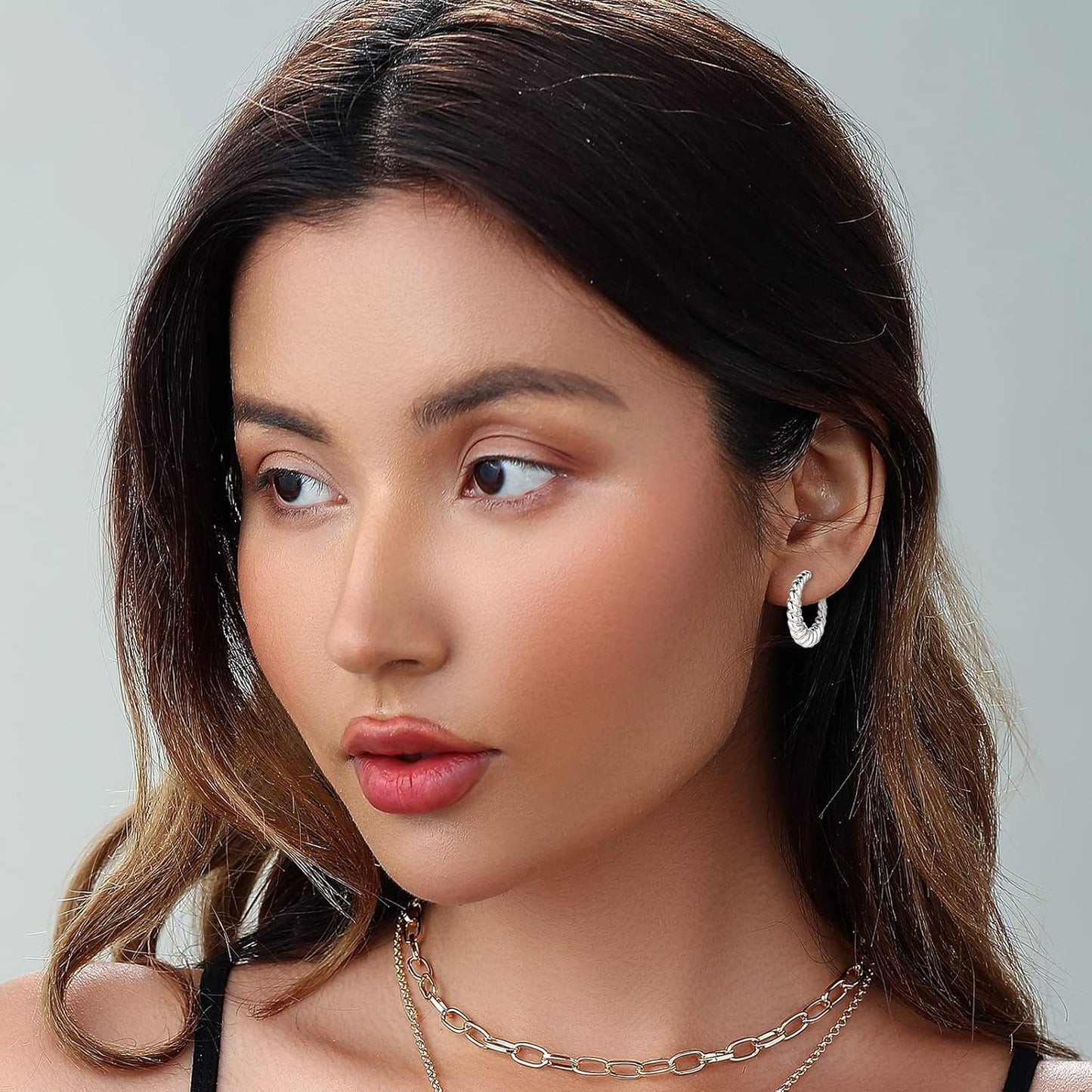 Gold Chunky Hoop Earrings Set for Women, 14K Gold Plated Twisted Huggie Hoop Earring, Thick Open Hoops Set Lightweight