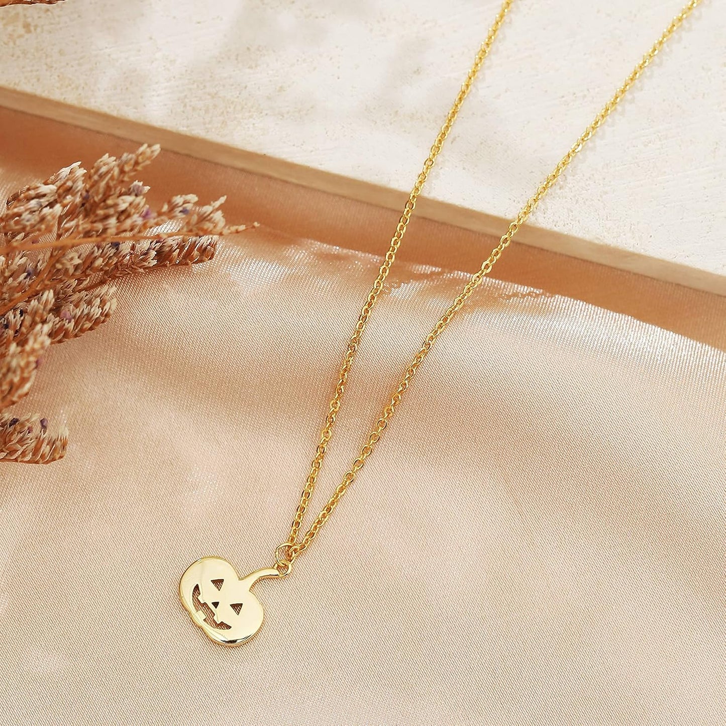 Minimalist 18K Gold Pumpkin Ghost Necklace - Dainty Hammered Coin Pendant, Delicate Halloween Gift