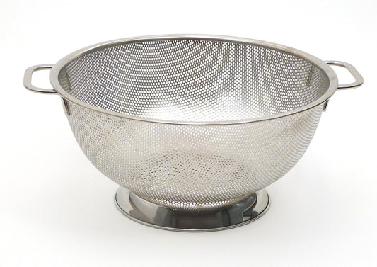 International International Endurance Stainless Steel Precision Pierced Colander, 5-Quart (Punch-5), Silver