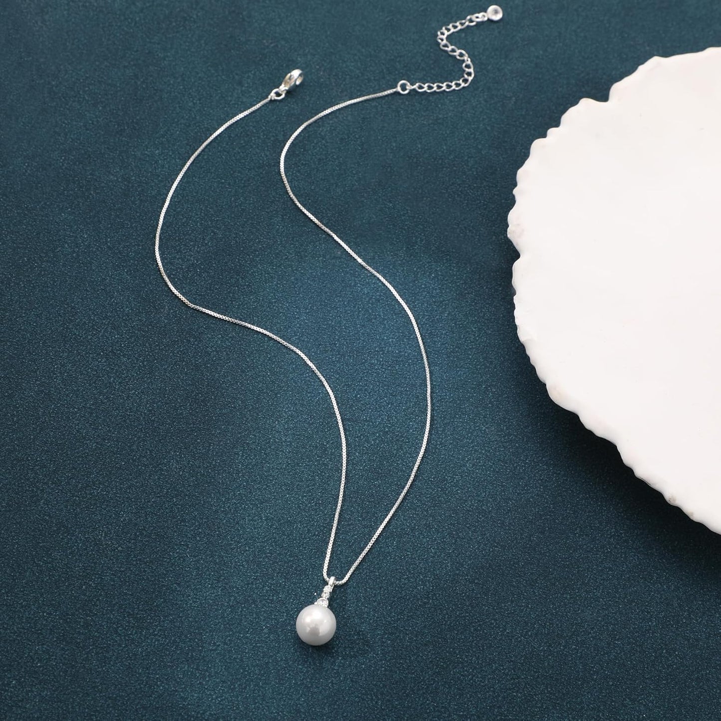 Classic Adjustable Gold Plated Pearl Necklace: Dainty Choker Jewelry Gift for Women